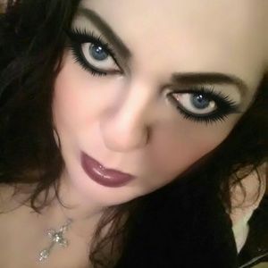 Meet your Posher, Kymberly